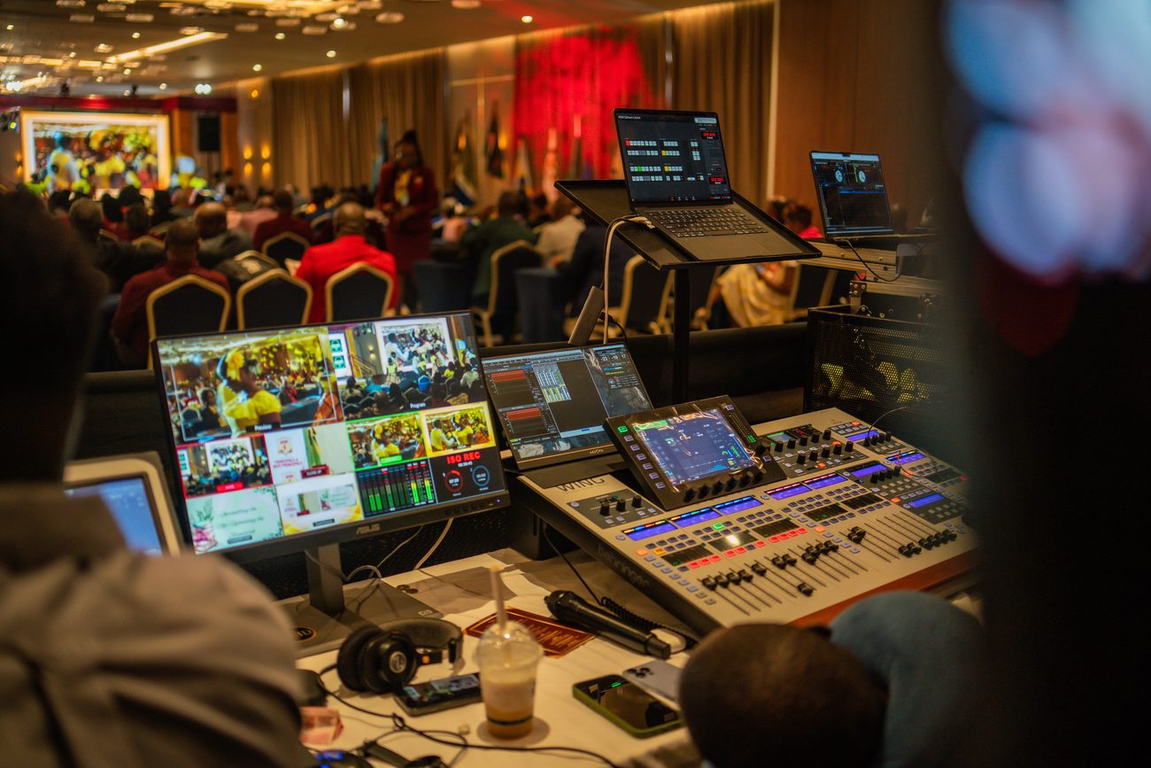 Broadcast control desk with multiview monitors
